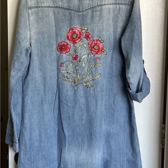En Crème Denim Tunic Top Women’s Small Embroidered Floral Chambray Shirt Boho - Picture 15 of 15